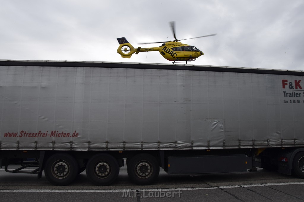 VU Kradfahrer gestuerzt A 4 Rich Olpe Rodenkirchener Bruecke P23.JPG - Miklos Laubert